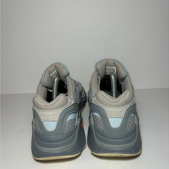 Adidas Yeezy Boost 700 V2 Inertia size 9.5 - Picture 6 of 9
